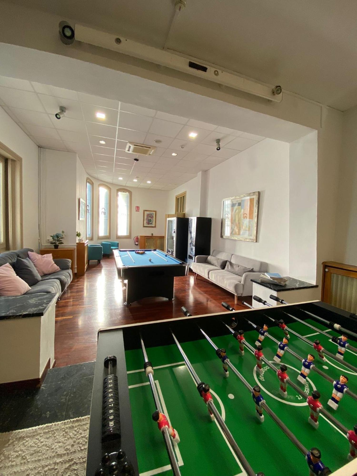 Leevin Student Barcelona Apartment Ngoại thất bức ảnh